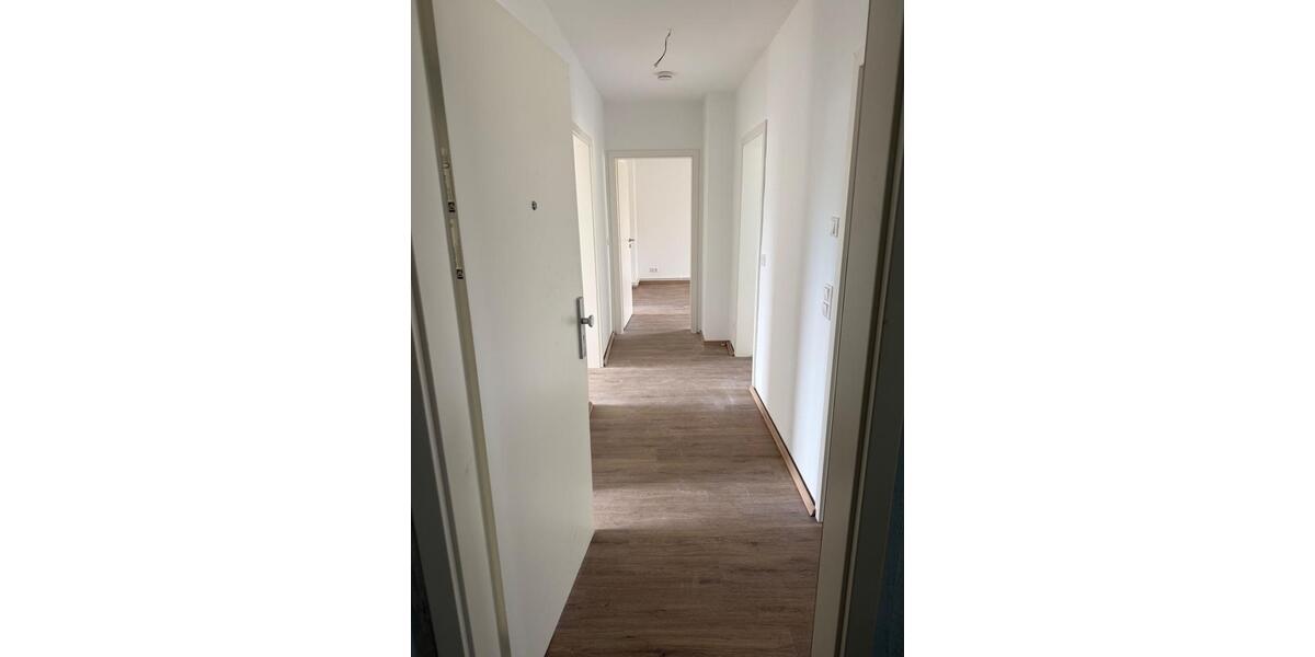 Etagenwohnung Bochum - 4 Zimmer, 73 m&sup2;, 730&euro; | Angebot:26254911