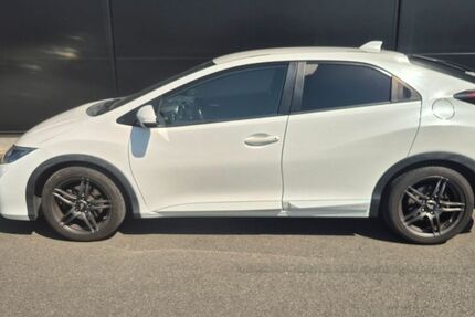 Honda Civic 114.000 km 10.990 &euro; Datteln 45711