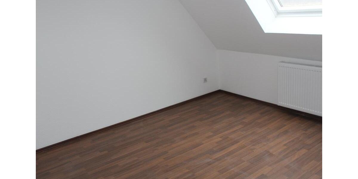 Dachgeschoßwohnung Herne Wanne - 2 Zimmer, 410 m&sup2;, 410&euro; | Angebot:24614886