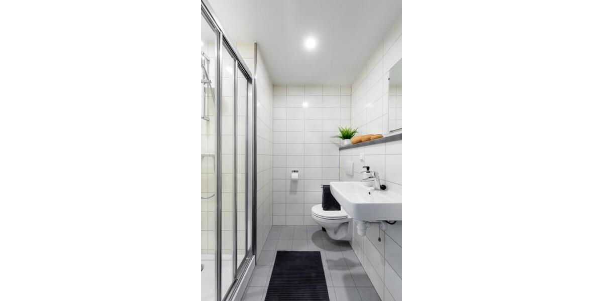 Etagenwohnung Essen Stadtkern - 1 Zimmer, 25 m&sup2;, 650&euro; | Angebot:23466696