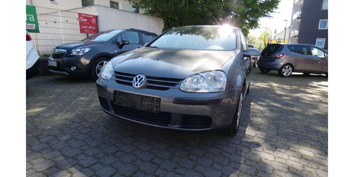 VW Golf 185.300 km 2.150 &euro; Bochum 44809