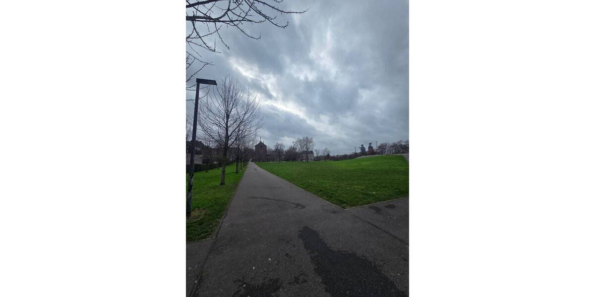 Etagenwohnung Duisburg Bruckhausen - 3 Zimmer, 347 m&sup2;, 240.000&euro; | Angebot:26102284