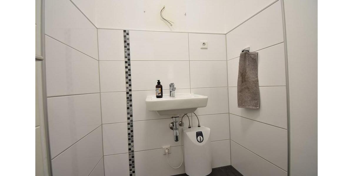 Etagenwohnung Essen Stadtbezirk VI - 4 Zimmer, 145 m&sup2;, 1.450&euro; | Angebot:22040281
