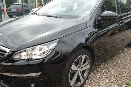 Peugeot 308 126.200 km 6.350 &euro; HERNE 44651