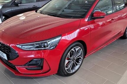 Ford Focus 38.680 km 22.880 &euro; Recklinghausen 45659