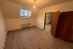 Dachgeschoßwohnung Oberhausen Rothebusch - 3.5 Zimmer, 75 m&sup2;, 650&euro; | Angebot:25968692