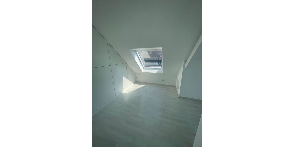 Wohnen auf höchstem Niveau: 168 qm, lichtdurchflutete Maisonette in Rüttenscheid, Klima,Garage - Maisonettenwohnung Essen Rüttenscheid | Angebot:27332915