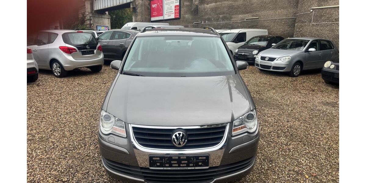 VW Touran 206.000 km 3.490 &euro; Essen 45356