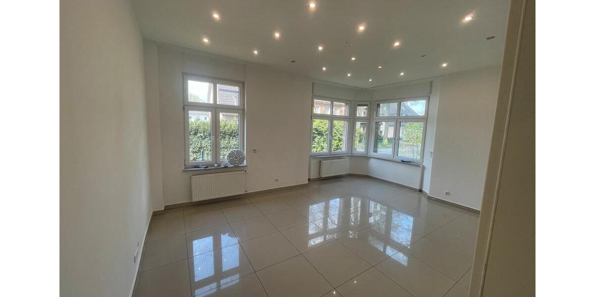 Mehrfamilienhaus, Wohnhaus Dinslaken Lohberg - 11 Zimmer, 205 m&sup2;, 395.000&euro; | Angebot:26297468