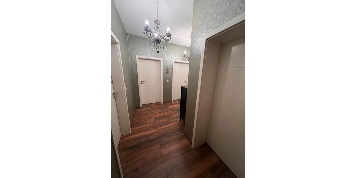 Etagenwohnung Duisburg Hamborn - 3.5 Zimmer, 83 m&sup2;, 125.000&euro; | Angebot:26779108