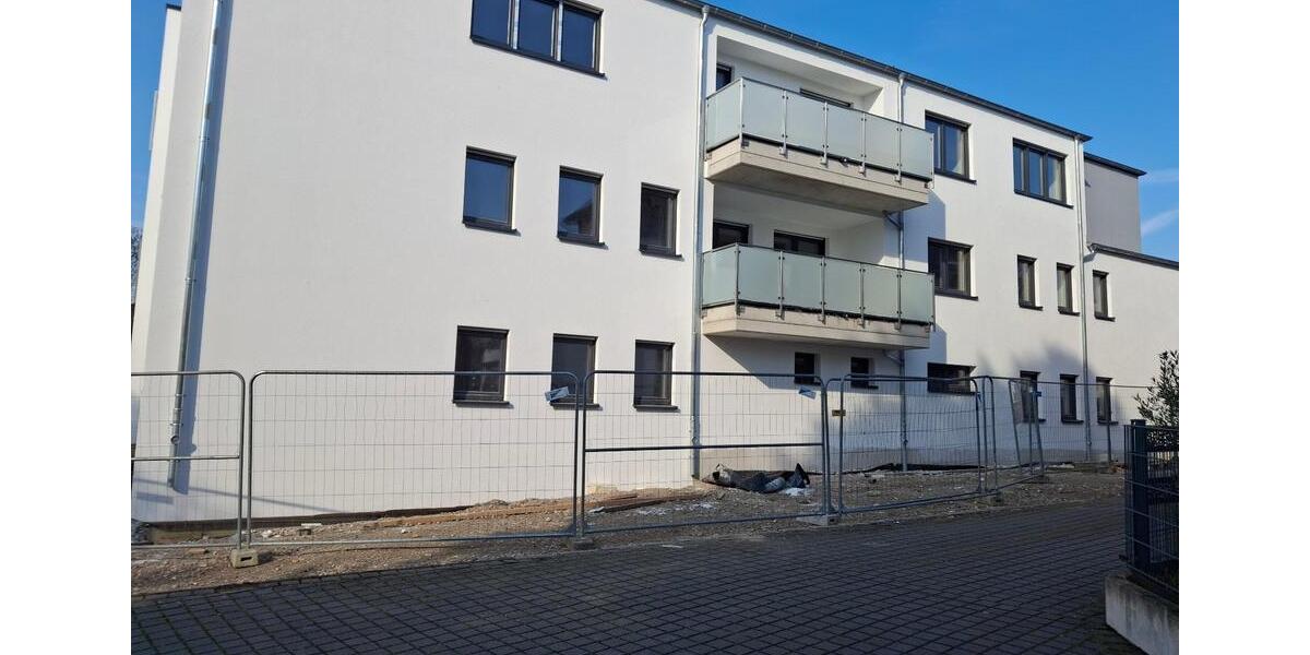 Etagenwohnung Duisburg Baerl - 3 Zimmer, 90 m&sup2;, 1.350&euro; | Angebot:25884392