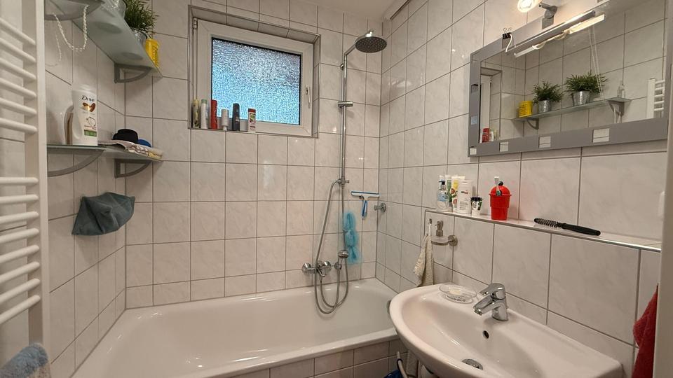 Etagenwohnung Duisburg Duisburg-Mitte - 3 Zimmer, 89 m&sup2;, 700&euro; | Angebot:26300937