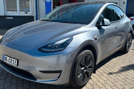 Tesla Model Y 24.000 km 45.900 &euro; Oberhausen-Osterfeld 46117