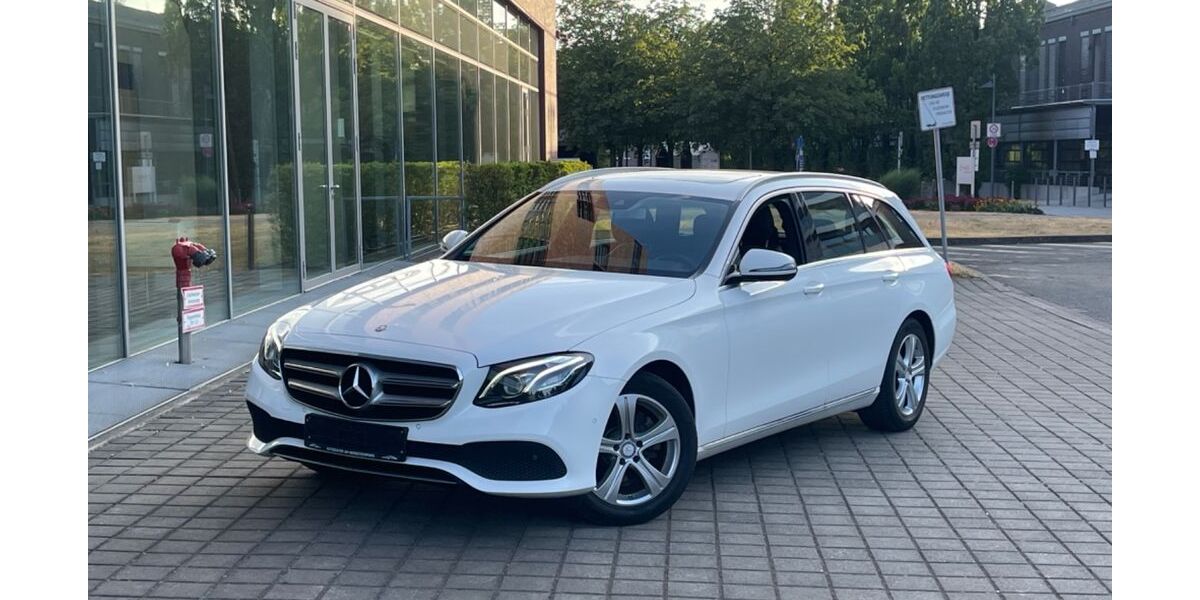 Mercedes-Benz E 220 133.000 km 20.700 &euro; Gelsenkirchen 45899
