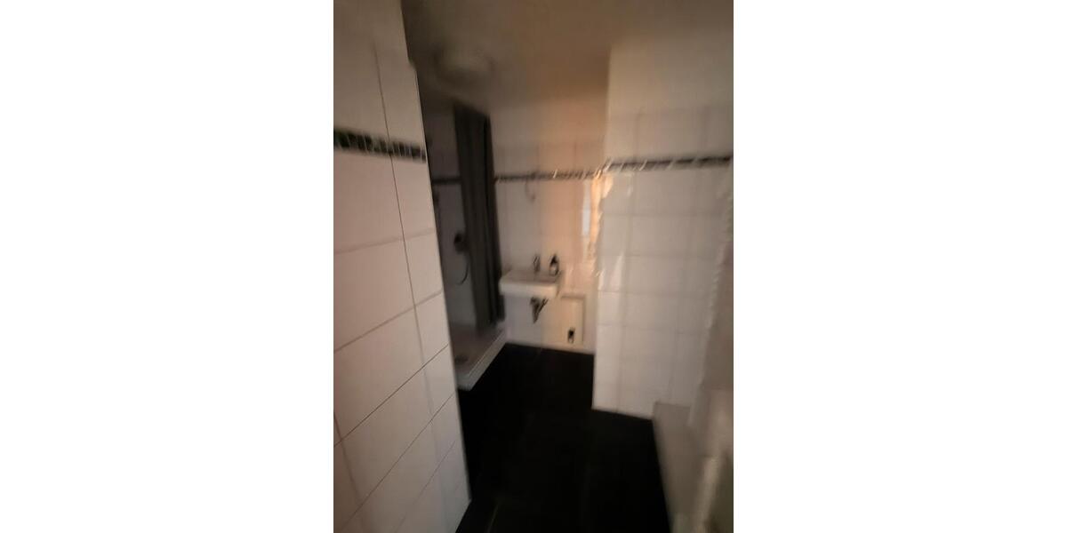 Dachgeschoßwohnung Duisburg Ruhrort - 3.5 Zimmer, 87 m&sup2;, 900&euro; | Angebot:25378647