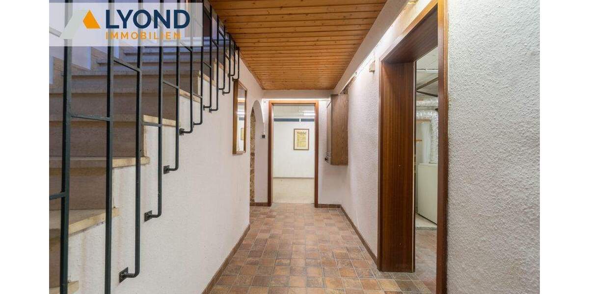 Mehrfamilienhaus, Wohnhaus Borken - 7 Zimmer, 250 m&sup2;, 395.000&euro; | Angebot:25676497