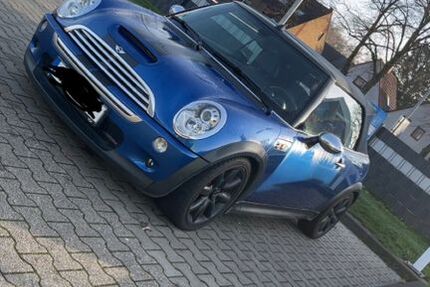 Mini John Cooper Works Cabrio 108.000 km 8.500 &euro; Marl 45772