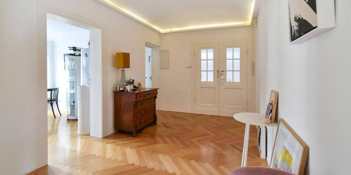 Etagenwohnung Essen / Bredeney Bredeney - 2 Zimmer, 81 m&sup2;, 375.000&euro; | Angebot:26307551