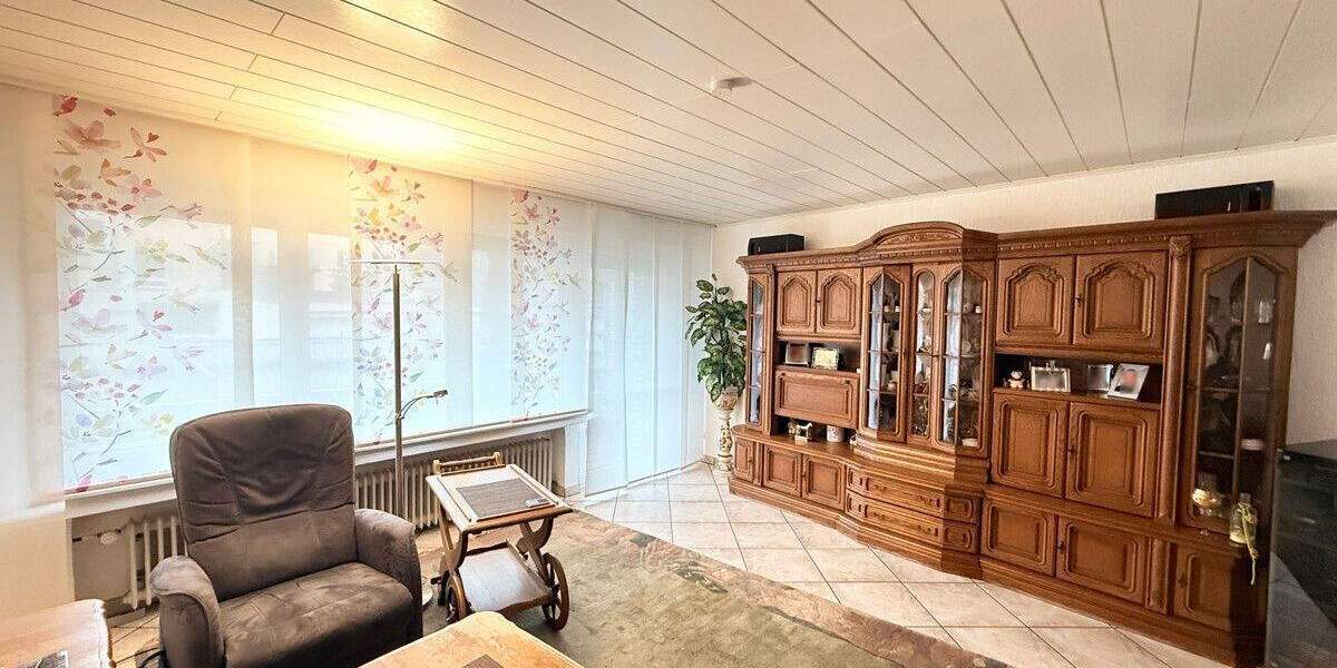 Etagenwohnung Dinslaken Innenstadt - 3 Zimmer, 75 m&sup2;, 199.900&euro; | Angebot:25684461