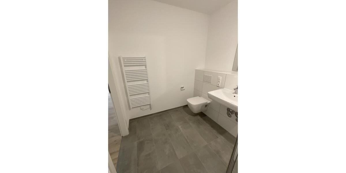 Erdgeschoßwohnung Essen Südviertel - 2 Zimmer, 74 m&sup2;, 929&euro; | Angebot:26302219