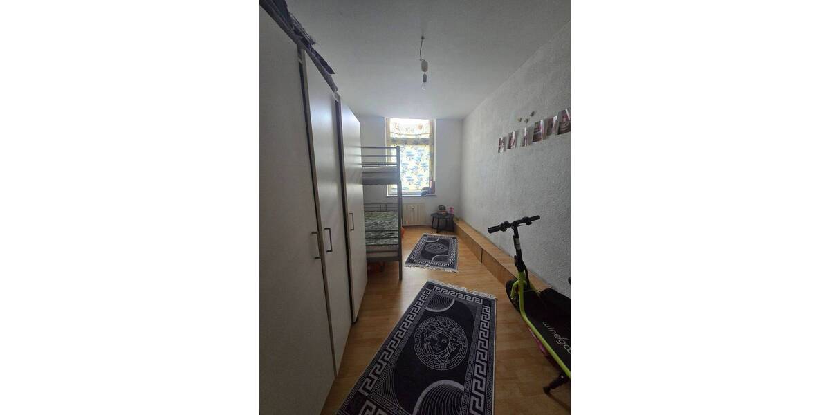 Etagenwohnung Duisburg Bruckhausen - 3 Zimmer, 347 m&sup2;, 240.000&euro; | Angebot:26102284