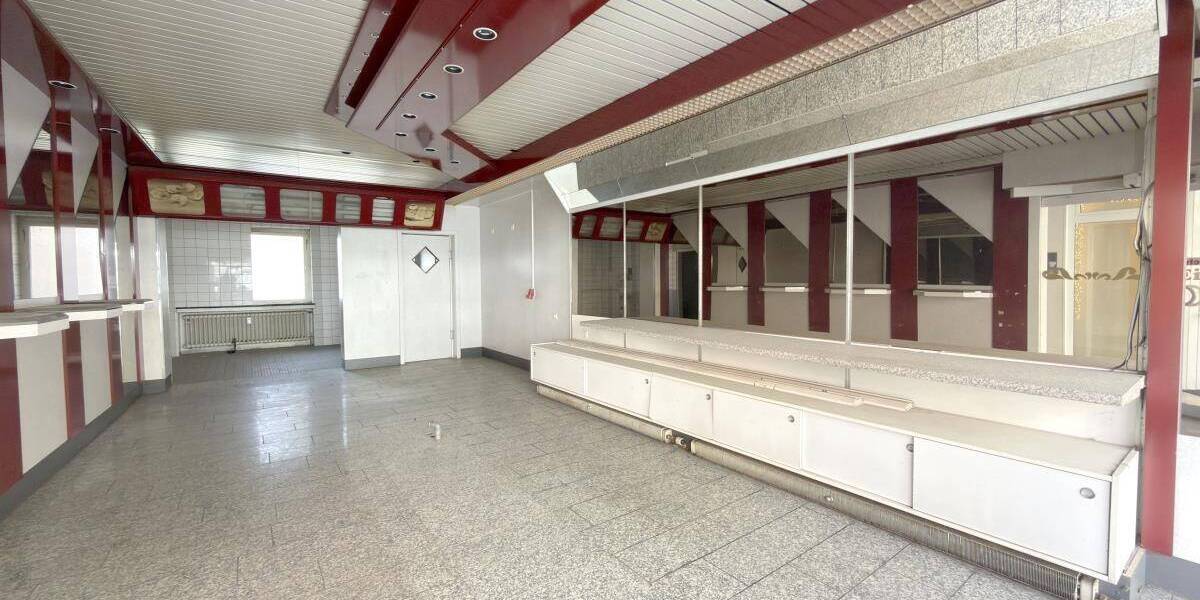 Etagenwohnung Oberhausen Altstadt-Süd - 6 Zimmer, 180 m&sup2;, 2.100&euro; | Angebot:26190385