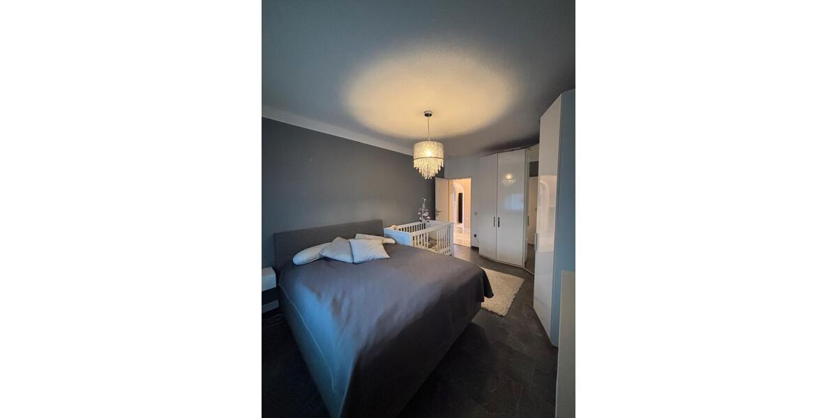 Dachgeschoßwohnung Essen Stadtbezirk VI - 3 Zimmer, 70 m&sup2;, 115.000&euro; | Angebot:27196434