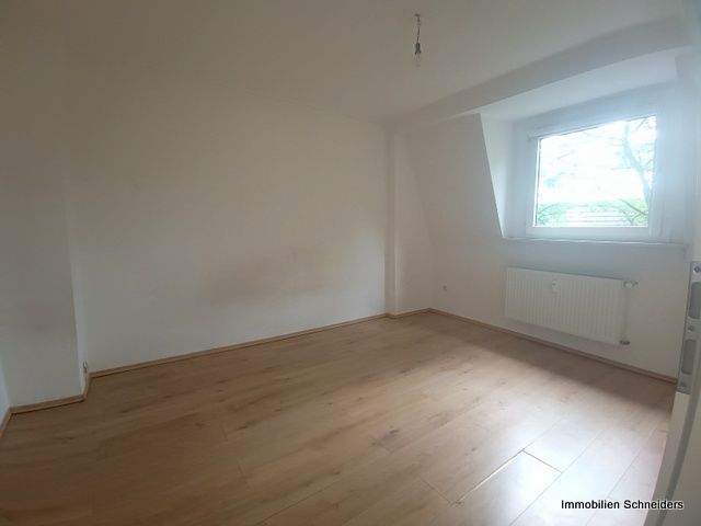 Etagenwohnung Duisburg Obermarxloh - 2 Zimmer, 50 m&sup2;, 400&euro; | Angebot:26306269