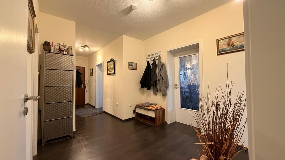 Etagenwohnung Duisburg Duisburg-Mitte - 3 Zimmer, 89 m&sup2;, 700&euro; | Angebot:26300937