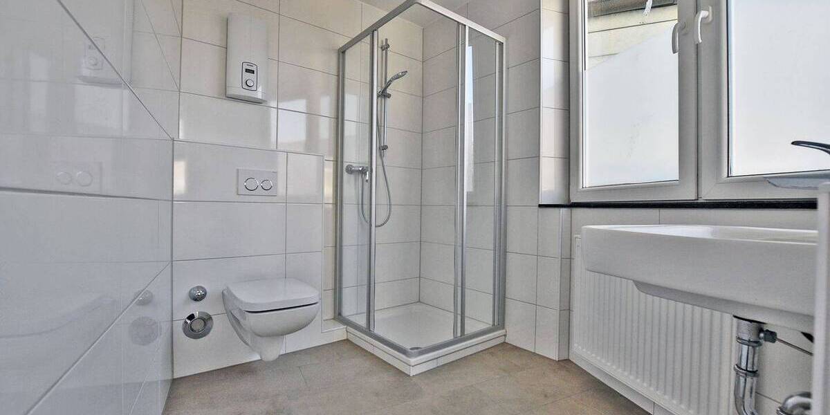 Etagenwohnung Essen Steele - 3 Zimmer, 120 m&sup2;, 1.000&euro; | Angebot:26107110