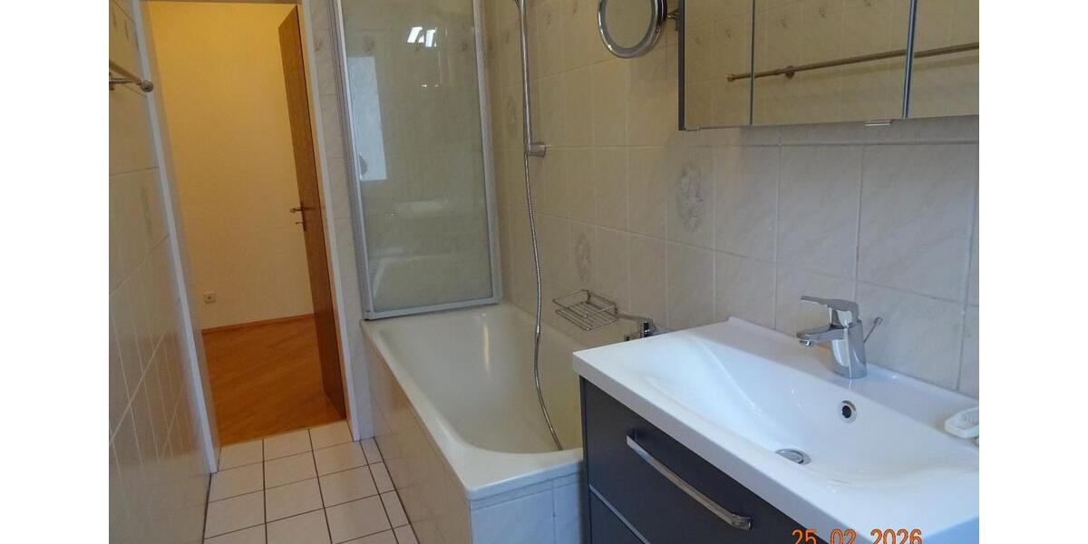 Etagenwohnung Essen Stadtbezirk III - 3 Zimmer, 70 m&sup2;, 785&euro; | Angebot:25806801