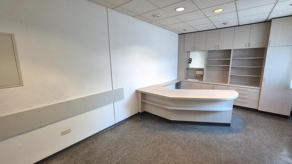 Gewerbeobjekt Oberhausen Osterfeld - 2.300&euro; | Angebot:22950885