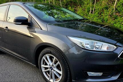 Ford Focus 136.000 km 6.290 &euro; Duisburg 47167