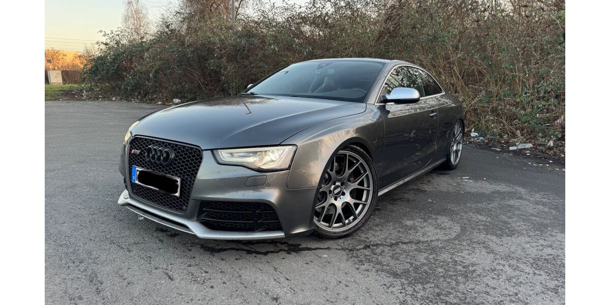 Audi RS5 96.000 km 33.999 &euro; Recklinghausen 45659