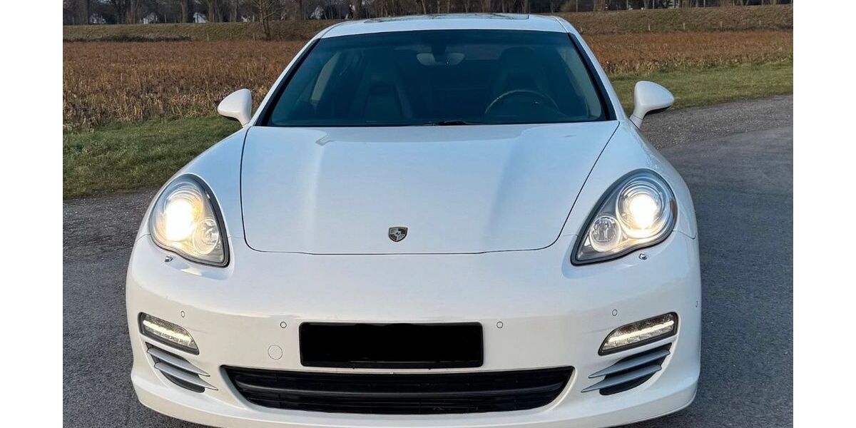 Porsche Panamera 92.000 km 22.499 &euro; Dinslaken 47178