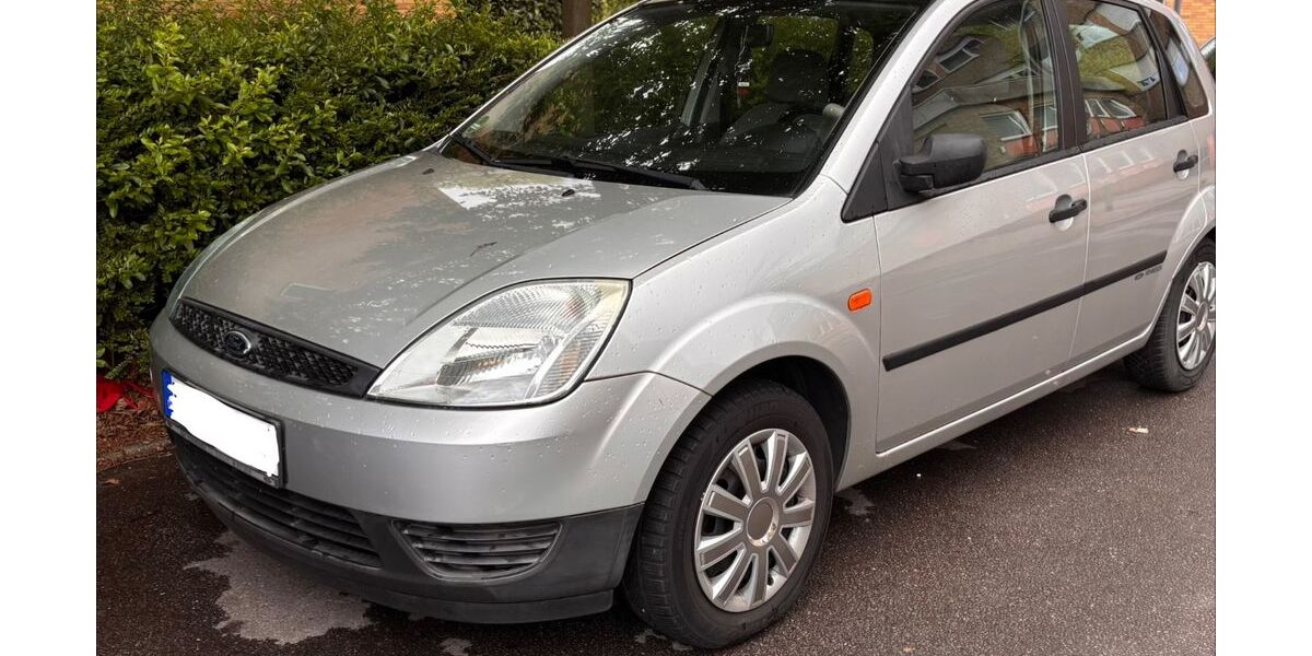 Ford Fiesta 48.000 km 2.800 &euro; Duisburg 47137