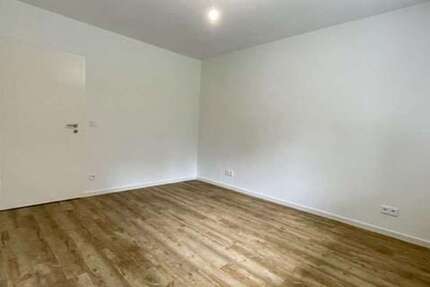 Wohnung Mülheim Broich - 3 Zimmer, 77 m&sup2;, 510&euro; | Angebot:26275012