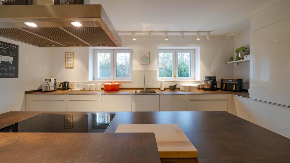 Reihenhaus Essen Stadtbezirk VIII - 4 Zimmer, 270 m&sup2;, 750.000&euro; | Angebot:26122103