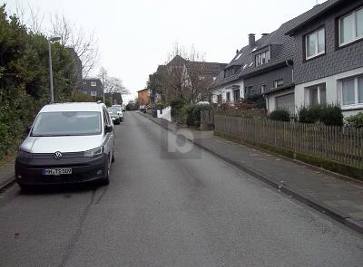 RUHIGE EINBAHNSTRAßE: BAULÜCKE MIT POTENTIAL - Grundstück Mülheim an der Ruhr Menden-Holthausen | Angebot:26246314