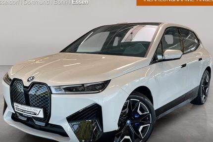 BMW iX 29.517 km 67.999 &euro; Essen 45141