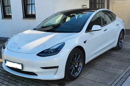 Tesla Model 3 41.000 km 27.990 &euro; Duisburg 47259