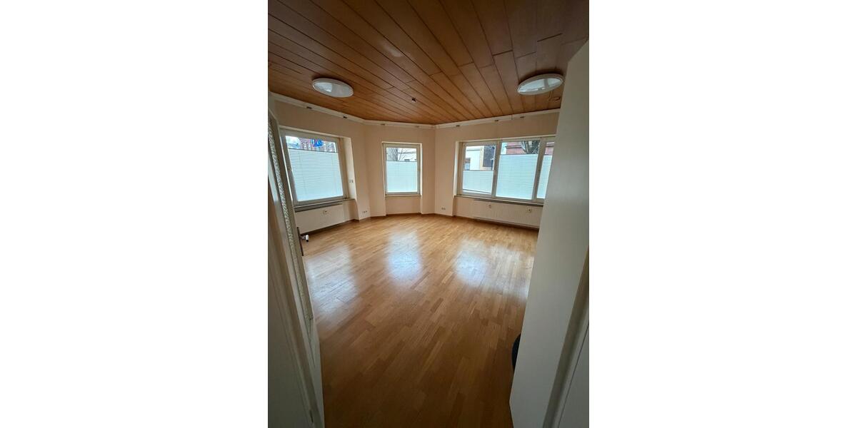 Etagenwohnung Gelsenkirchen Gelsenkirchen-Mitte - 3.5 Zimmer, 90 m&sup2;, 142.000&euro; | Angebot:25518965