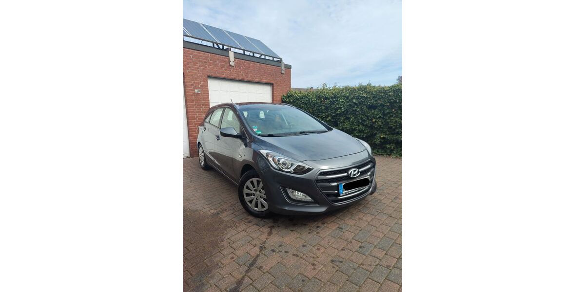 Hyundai i30 198.000 km 5.000 &euro; Borken 46325