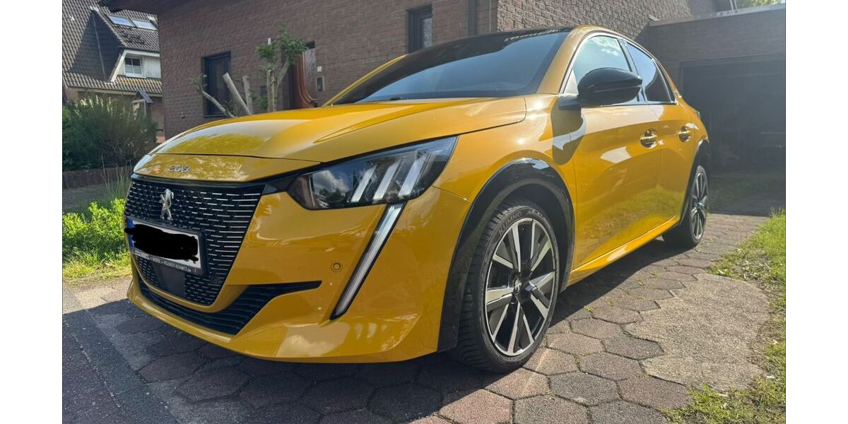 Peugeot 208 56.100 km 12.490 &euro; Rheinberg 47495