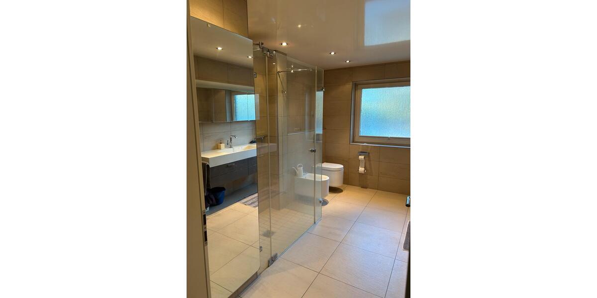 Einfamilienhaus Hamminkeln - 6.5 Zimmer, 220 m&sup2;, 450.000&euro; | Angebot:26135776