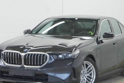 BMW 530 15.893 km 49.940 &euro; Marl 45770