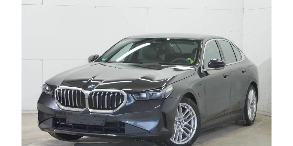 BMW 530 15.893 km 49.940 &euro; Marl 45770