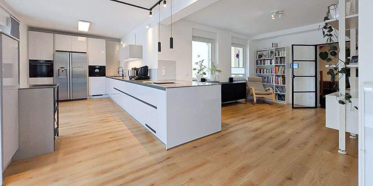 Etagenwohnung Bochum Gerthe - 7 Zimmer, 172 m&sup2;, 400.000&euro; | Angebot:25815148