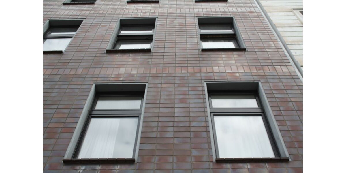 Provisionsfrei* Top modernisierte Kapitalanlage ohne Sanierungsstau in Duisburg-Hochfeld - Mehrfamilienhaus mit 277 m² Wohnfläche, vollvermietet, provisionsfrei vom Handwerker - Mehrfamilienhaus, Wohnhaus Duisburg Duisburg-Mitte | Angebot:26305418