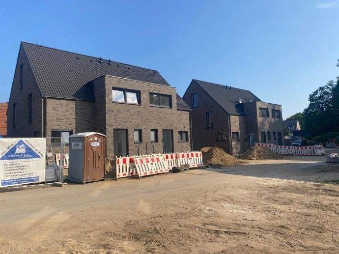 Doppelhaushälfte Hamminkeln - 4 Zimmer, 120 m&sup2;, 449.500&euro; | Angebot:25770627